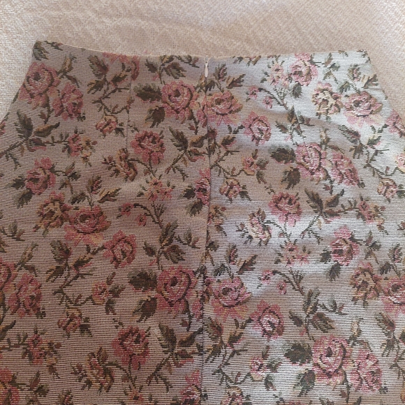 SHEIN Pink Floral Mini Skirt - Picture 6 of 7